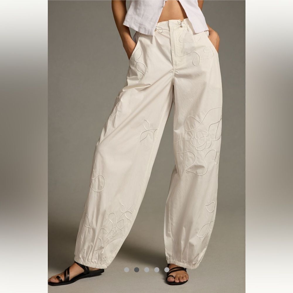 New Anthropologie Pilcro White Embroidered Balloon Pants Size Medium